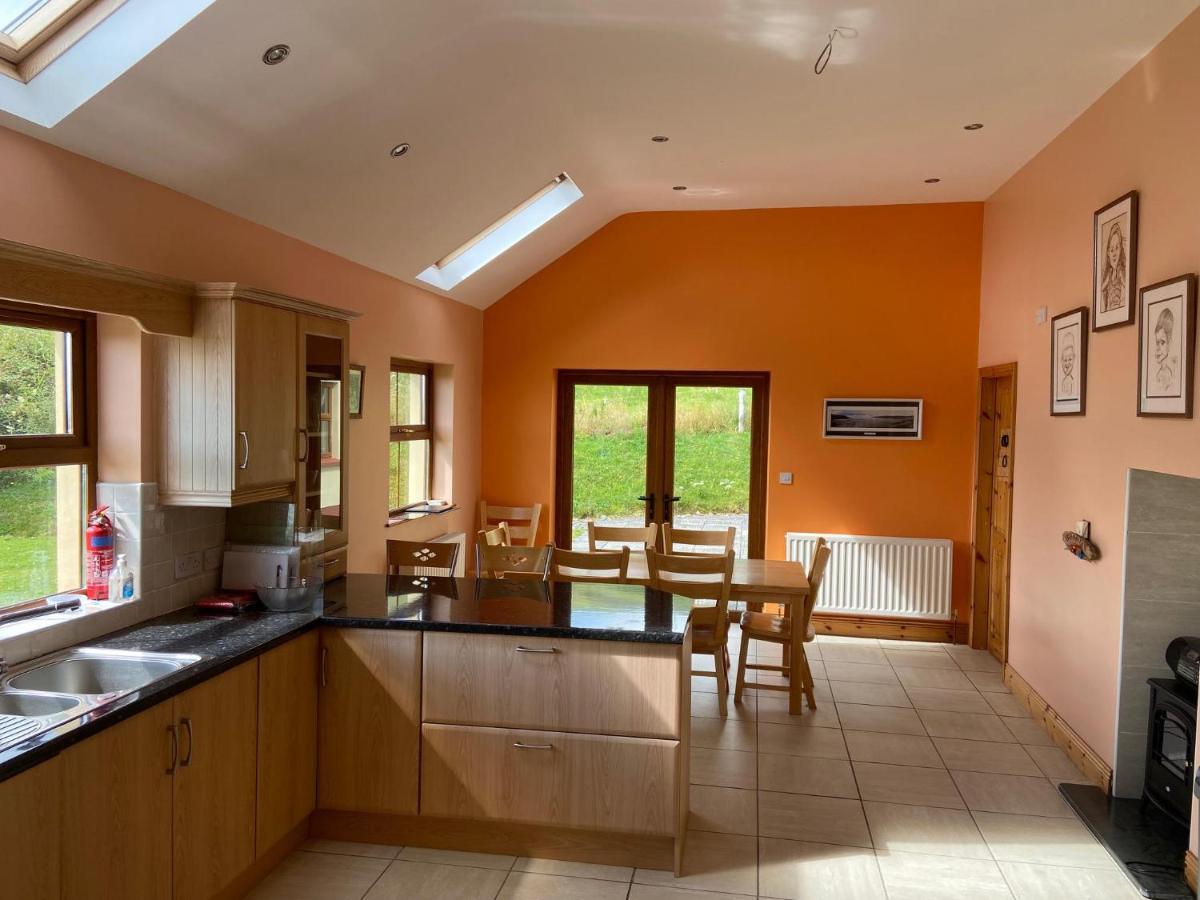 Chapel Cross House Villa แบลลินสเกลลิกส์ ภายนอก รูปภาพ
